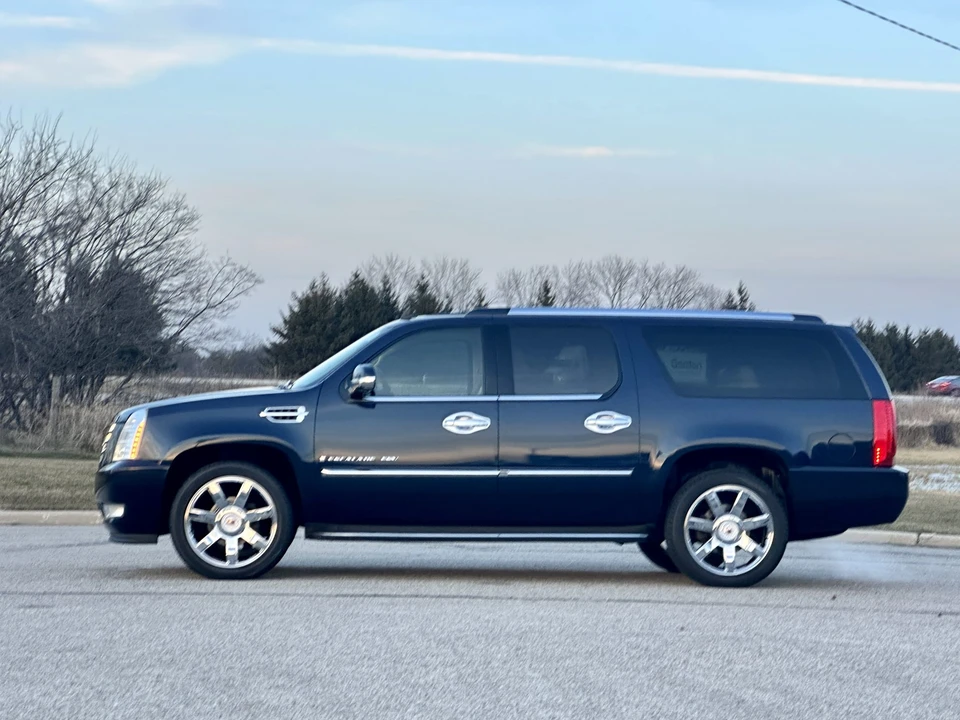2008 Cadillac Escalade & EXT 3rd Gen - Image 17 of 31