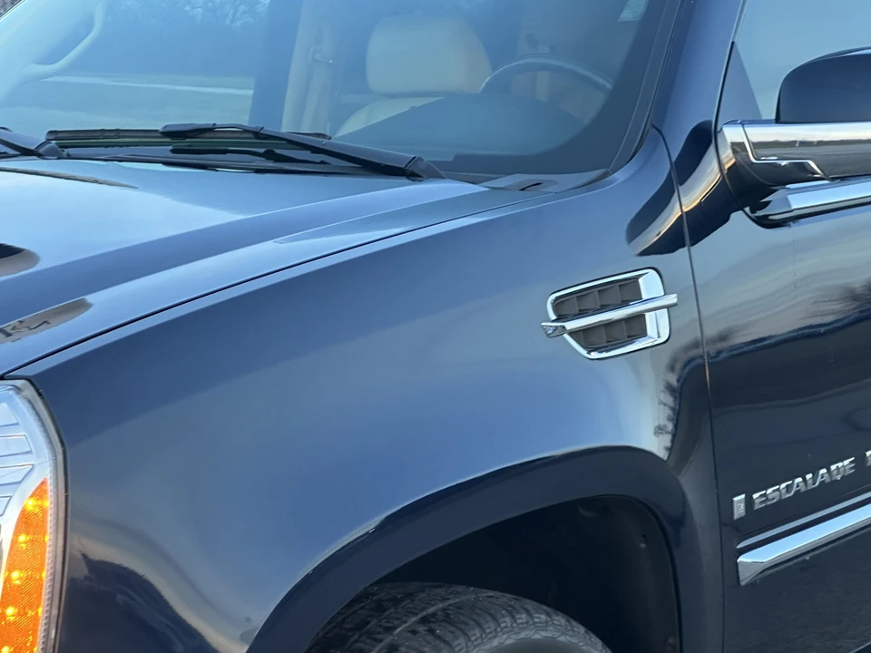 2008 Cadillac Escalade & EXT 3rd Gen - Image 25 of 31
