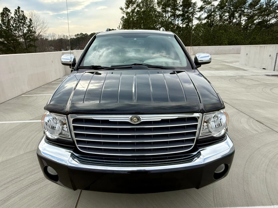 2008 Chrysler Aspen - Image 13 of 31