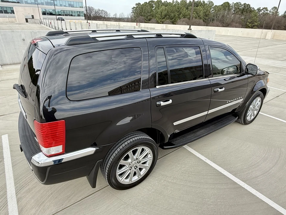 2008 Chrysler Aspen - Image 20 of 31