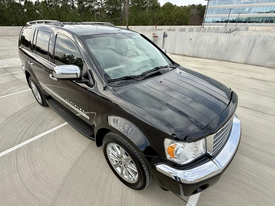 2008 Chrysler Aspen - Image 22 of 31
