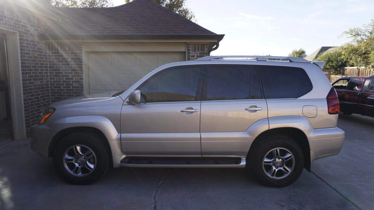 2008 Lexus GX 1st Gen - Image 13 of 31