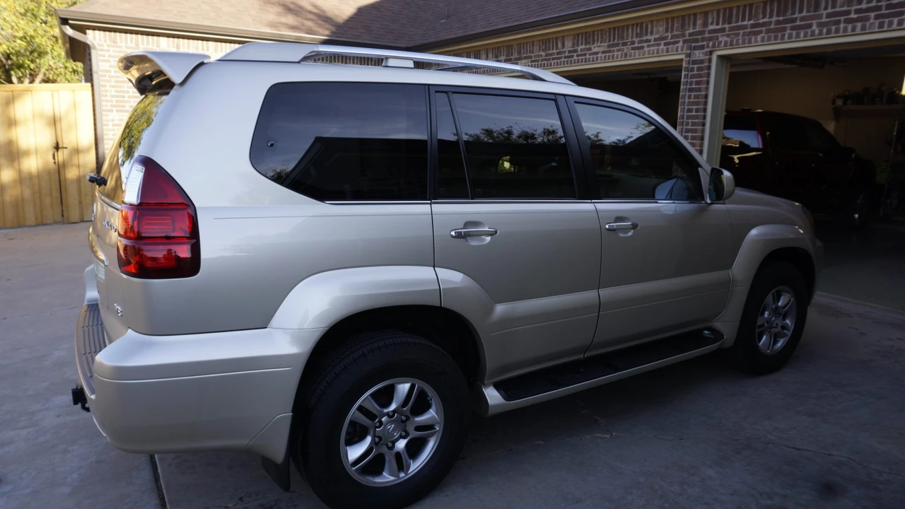 2008 Lexus GX 1st Gen - Image 5 of 31