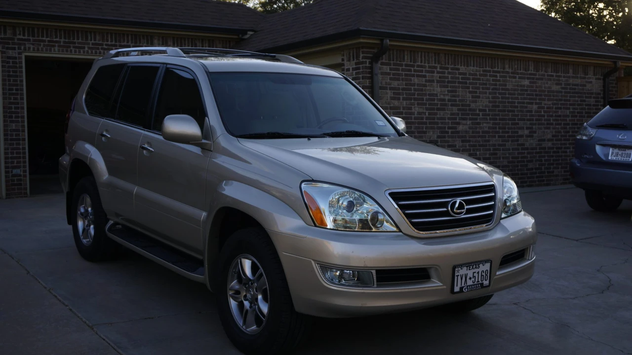 2008 Lexus GX 1st Gen - Image 3 of 31