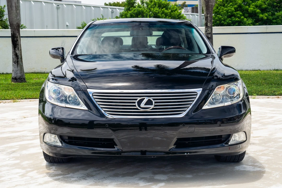2008 Lexus LS 4th Gen - Image 2 of 31