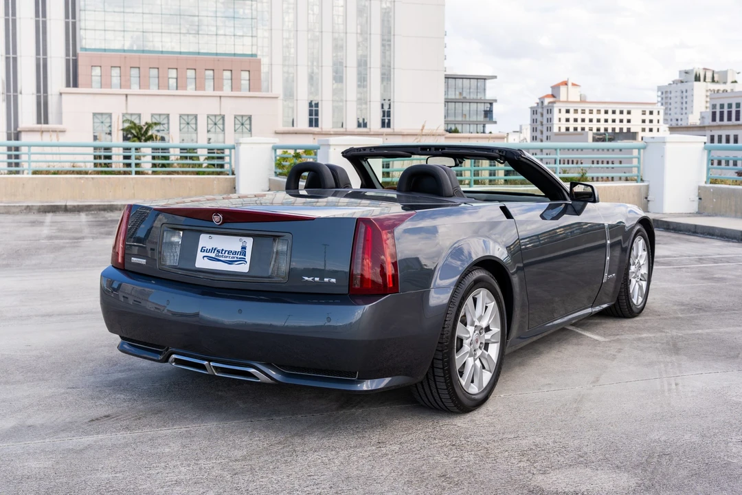 2009 Cadillac XLR - Image 5 of 31