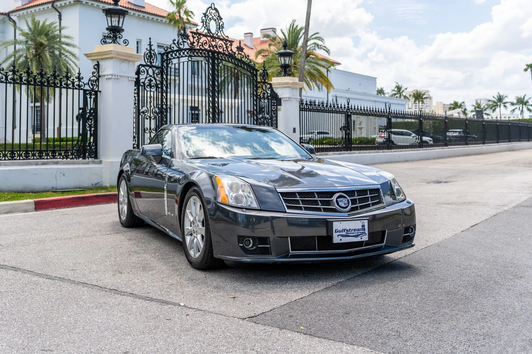 2009 Cadillac XLR - Image 19 of 31