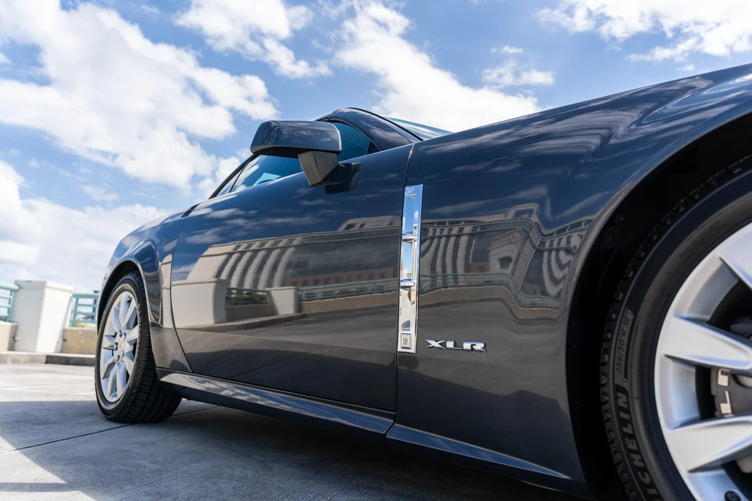 2009 Cadillac XLR - Image 28 of 31