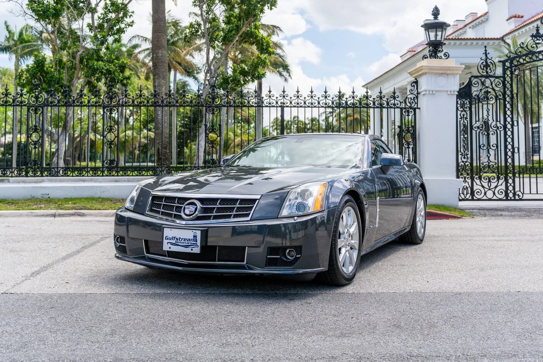 2009 Cadillac XLR - Image 20 of 31