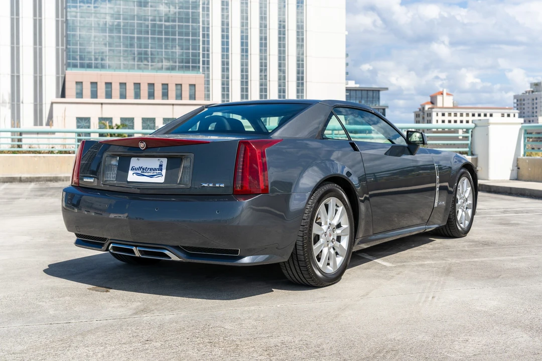 2009 Cadillac XLR - Image 13 of 31