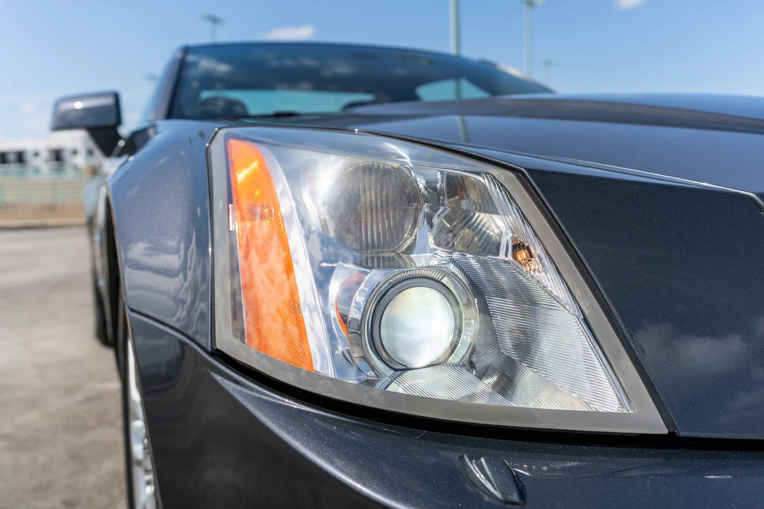 2009 Cadillac XLR - Image 22 of 31