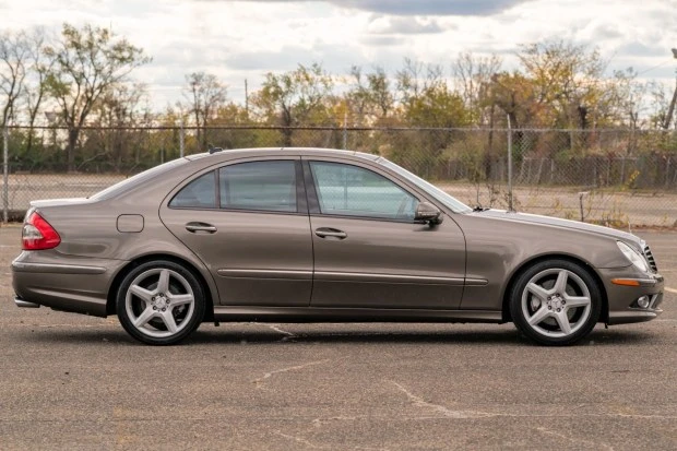 2009 Mercedes-Benz W211 E-Class - Image 3 of 8