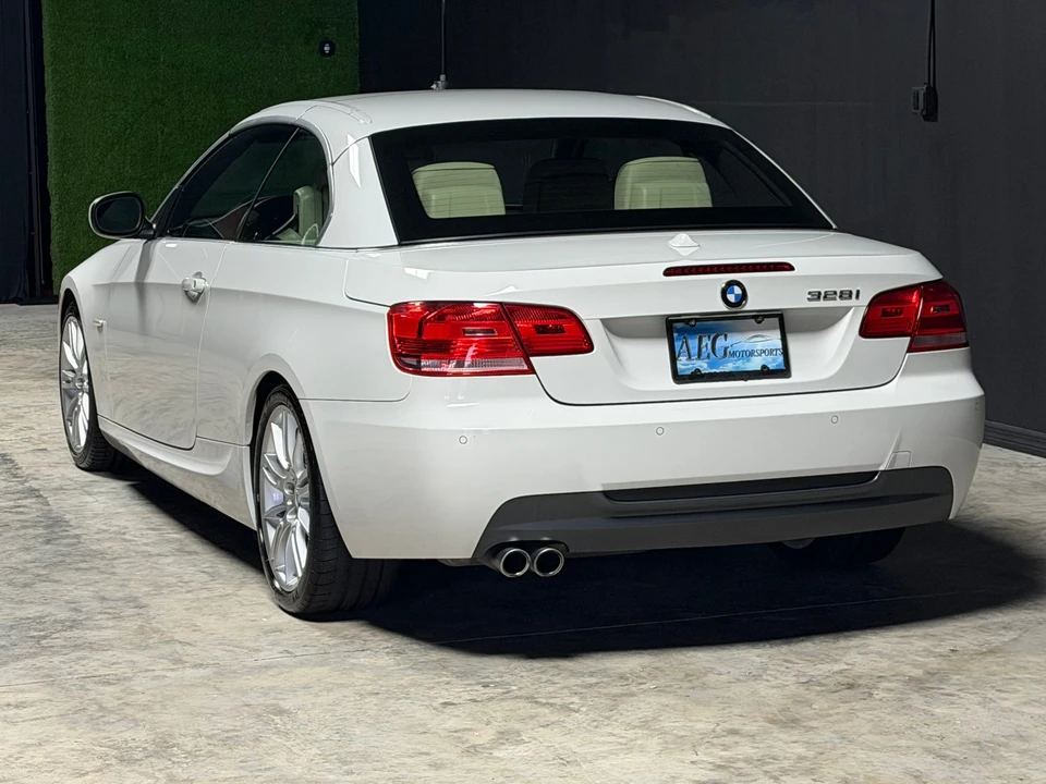 2010 BMW E93 3 Series Convertible - Image 13 of 31