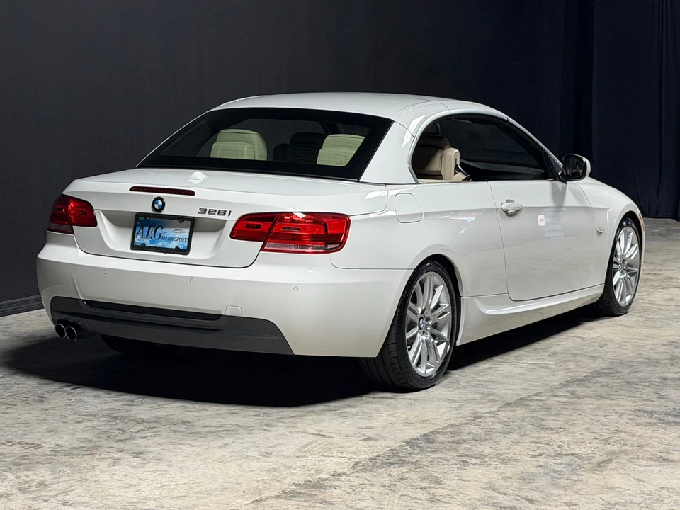 2010 BMW E93 3 Series Convertible - Image 14 of 31