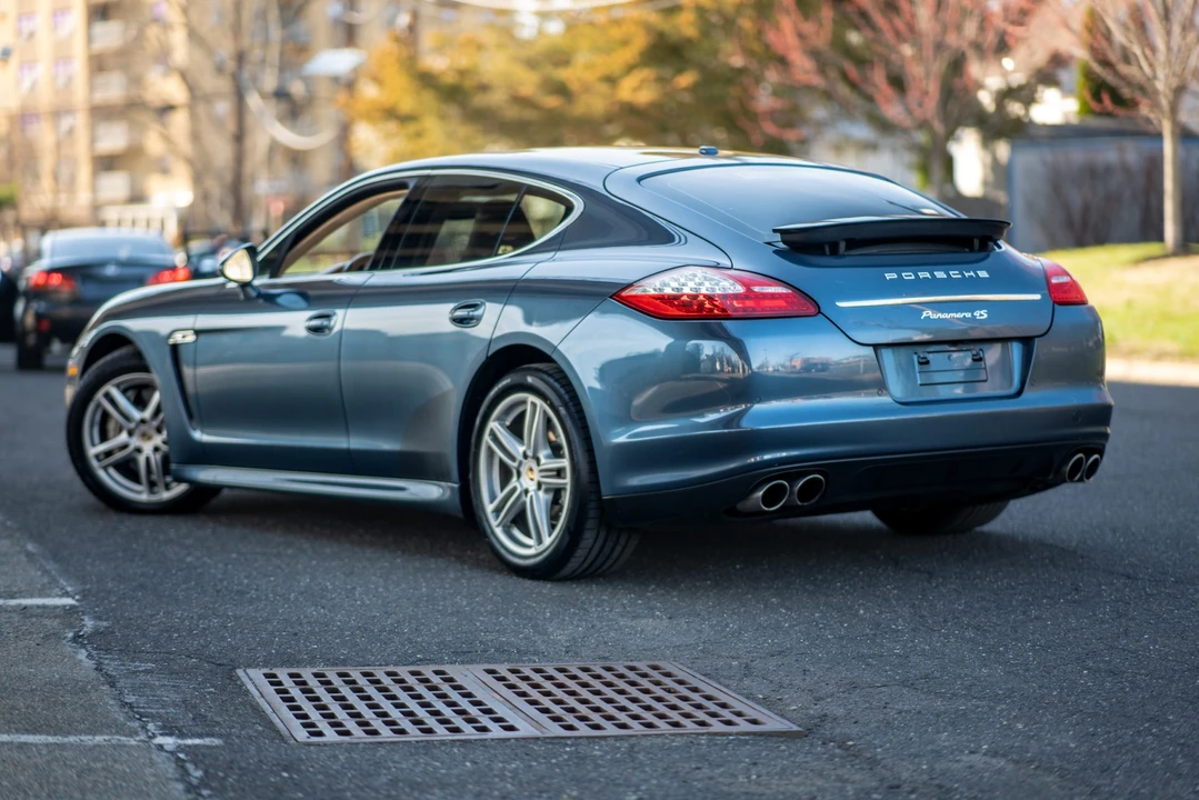 2010 Porsche 970 Panamera 4S - Image 5 of 31