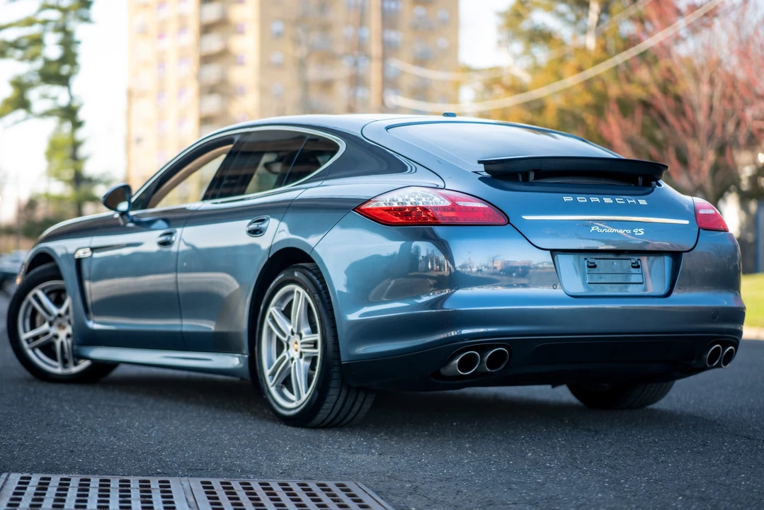 2010 Porsche 970 Panamera 4S - Image 8 of 31