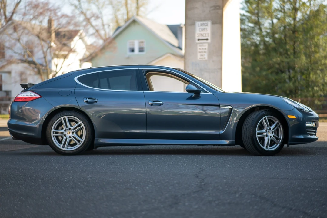 2010 Porsche 970 Panamera 4S - Image 13 of 31