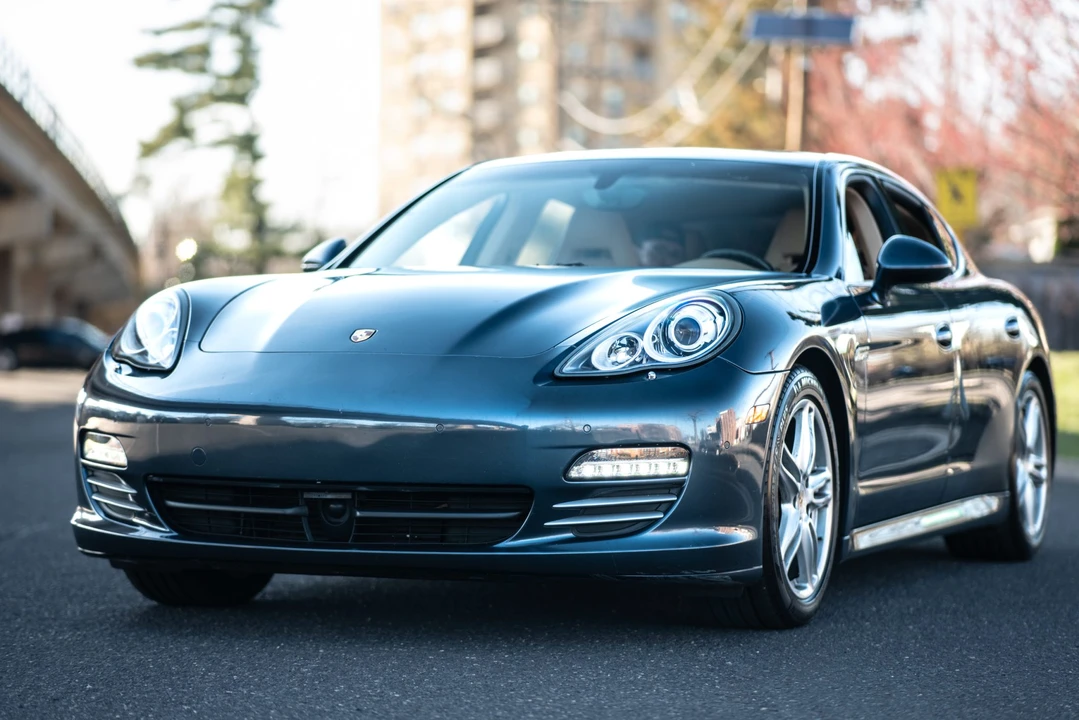 2010 Porsche 970 Panamera 4S - Image 2 of 31