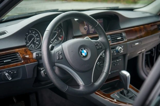 2011 BMW E90 3 Series Sedan - Image 5 of 7