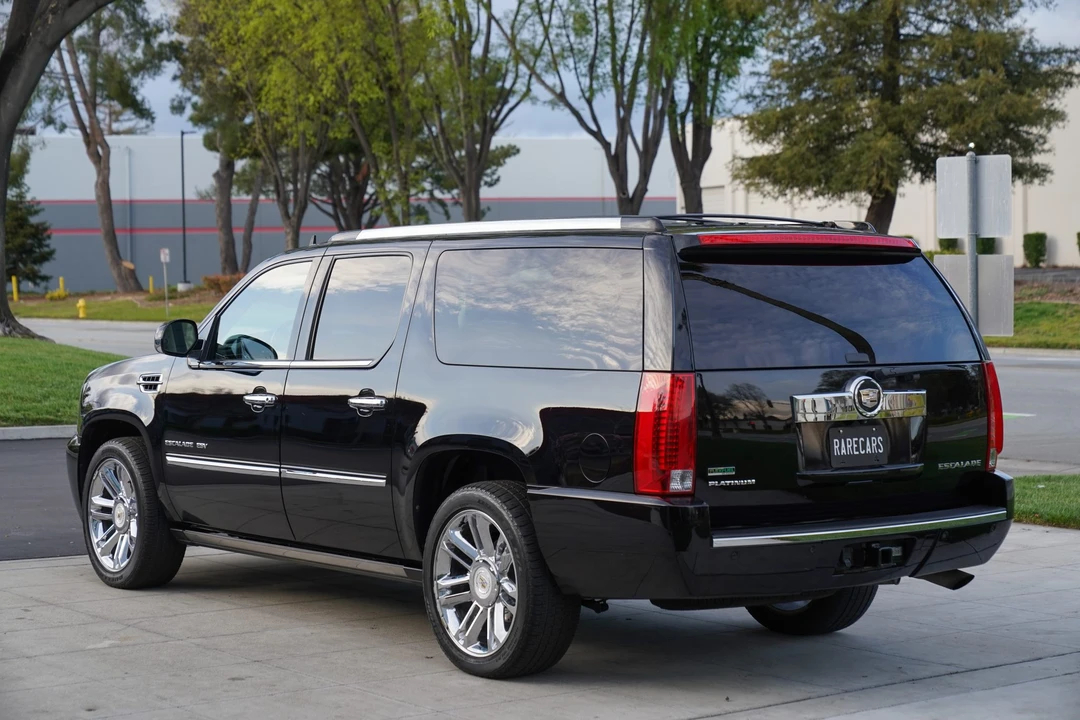2011 Cadillac Escalade & EXT 3rd Gen - Image 10 of 31