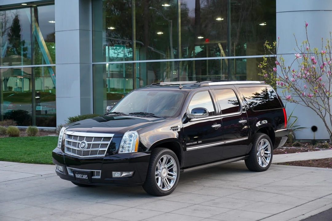 2011 Cadillac Escalade & EXT 3rd Gen - Image 14 of 31