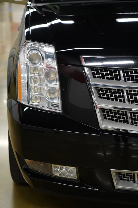 2011 Cadillac Escalade & EXT 3rd Gen - Image 28 of 31