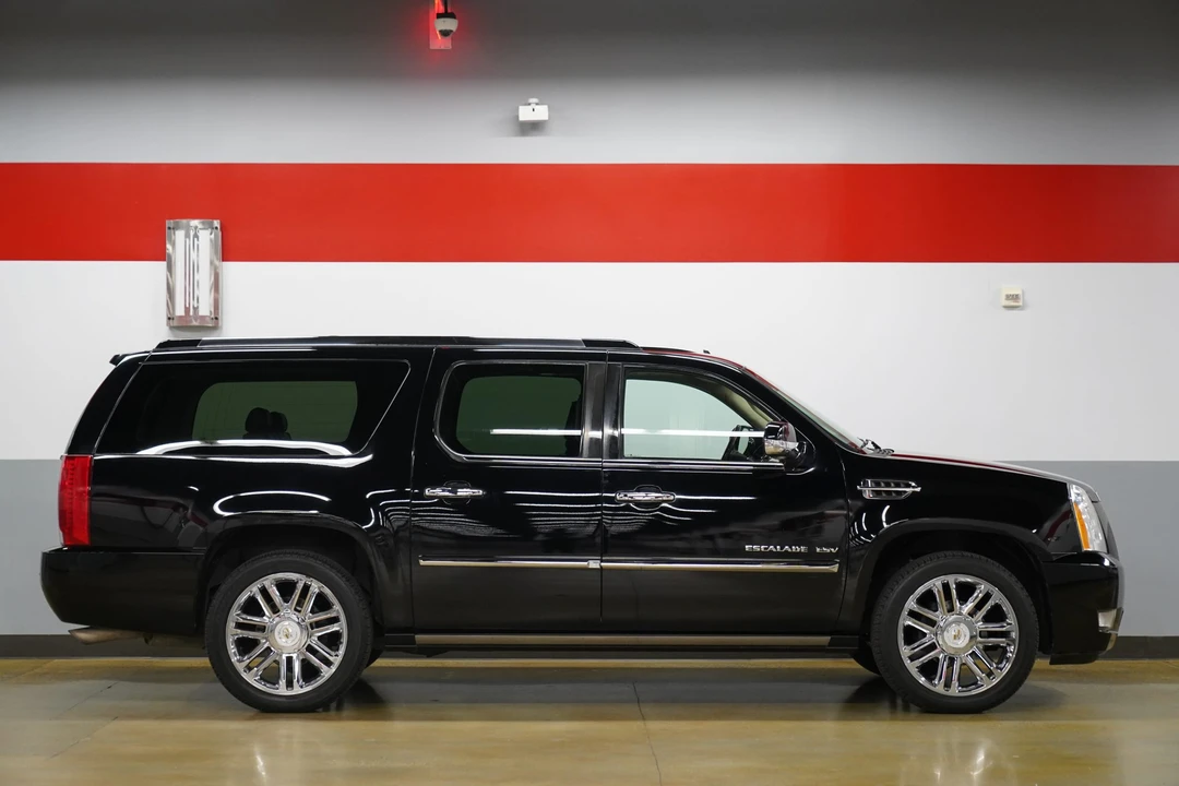 2011 Cadillac Escalade & EXT 3rd Gen - Image 19 of 31
