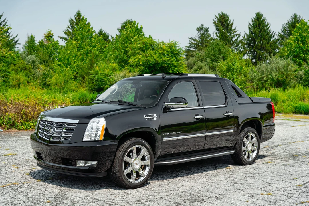 2011 Cadillac Escalade & EXT 3rd Gen - Image 6 of 31