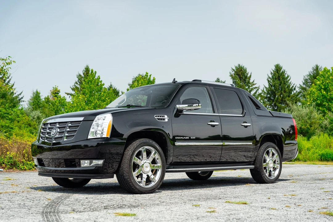 2011 Cadillac Escalade & EXT 3rd Gen - Image 5 of 31