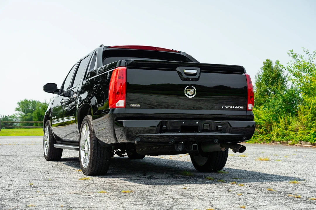 2011 Cadillac Escalade & EXT 3rd Gen - Image 20 of 31