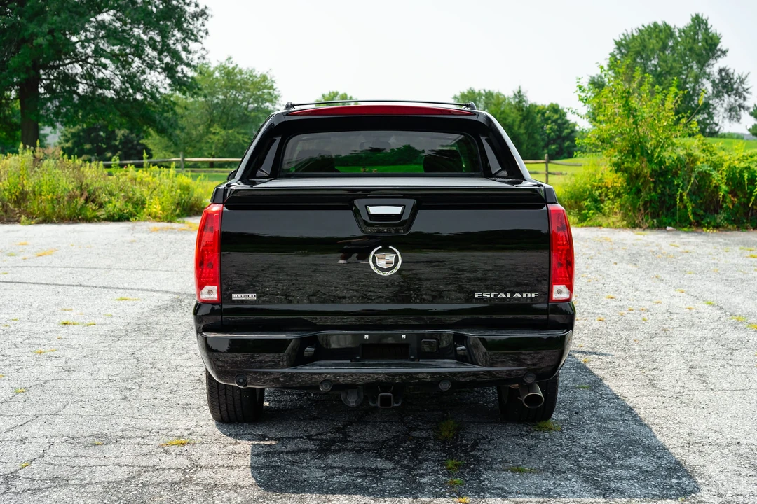 2011 Cadillac Escalade & EXT 3rd Gen - Image 22 of 31