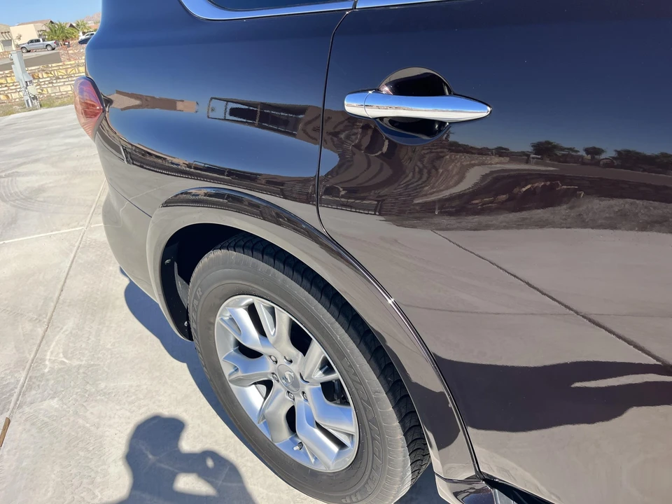 2011 Infiniti QX80 - Image 19 of 31