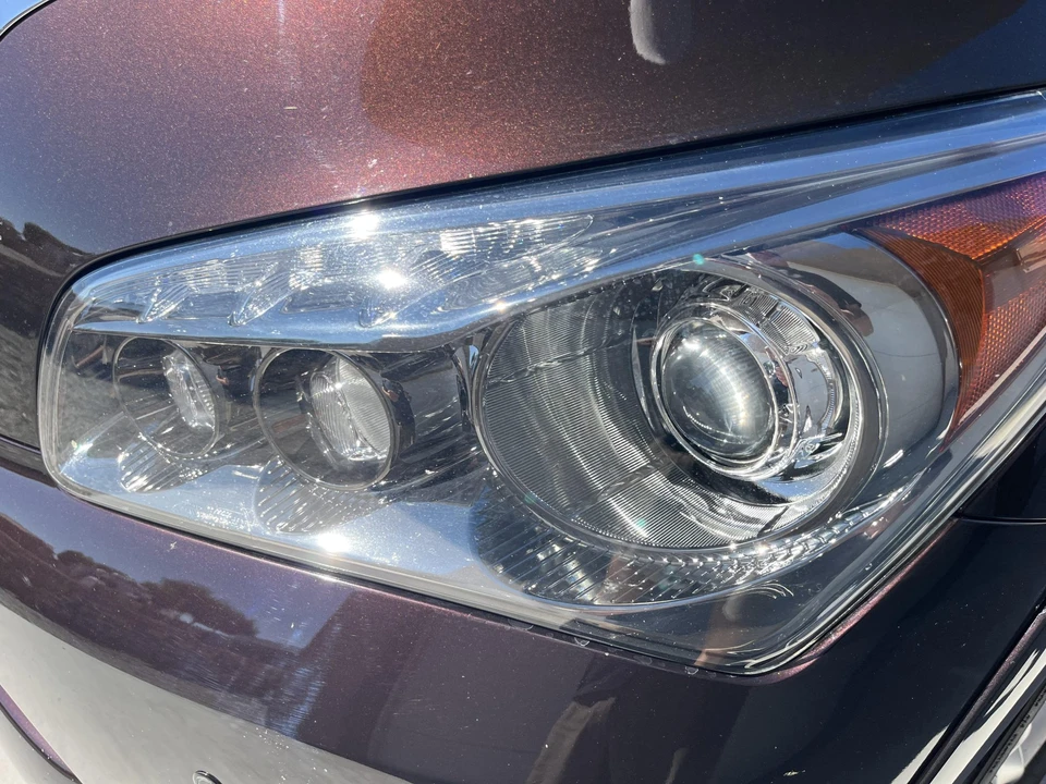 2011 Infiniti QX80 - Image 24 of 31