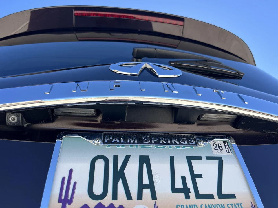 2011 Infiniti QX80 - Image 28 of 31