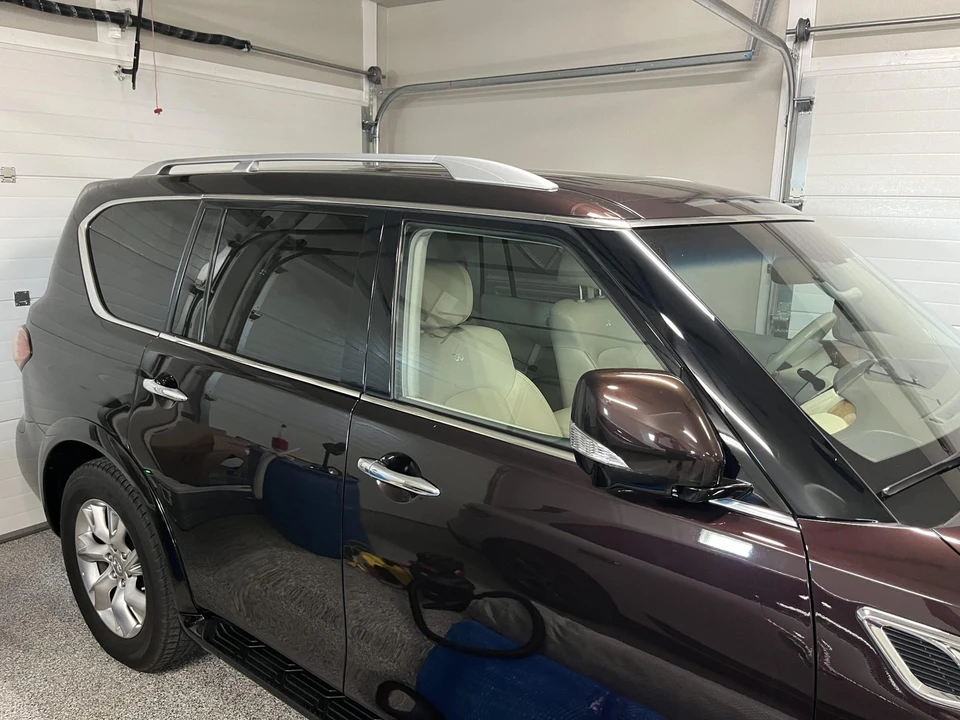 2011 Infiniti QX80 - Image 17 of 31