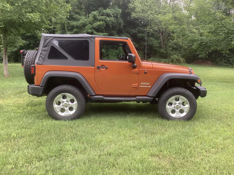 2011 Jeep JK Wrangler - Image 9 of 31