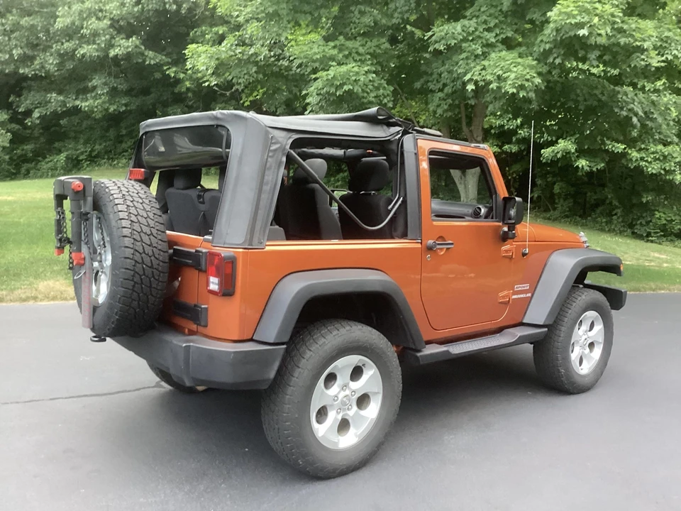 2011 Jeep JK Wrangler - Image 19 of 31