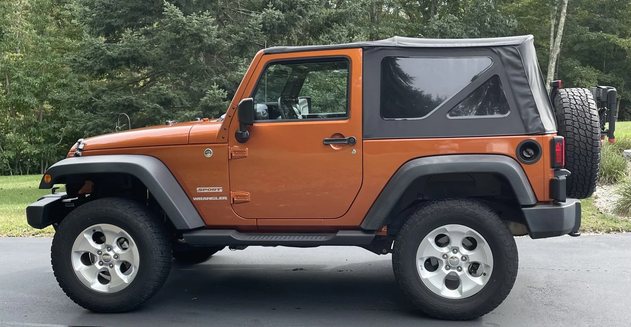 2011 Jeep JK Wrangler - Image 15 of 31