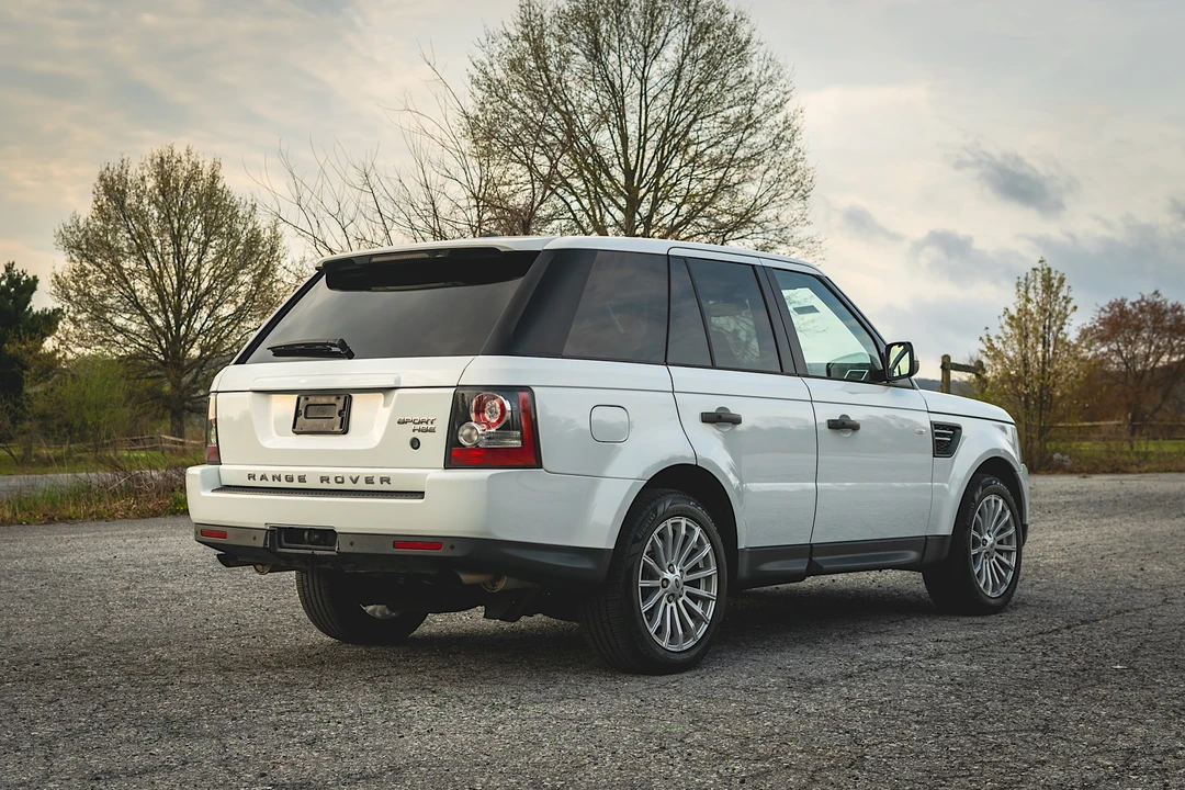 2011 Land Rover Range Rover L322 - Image 11 of 31