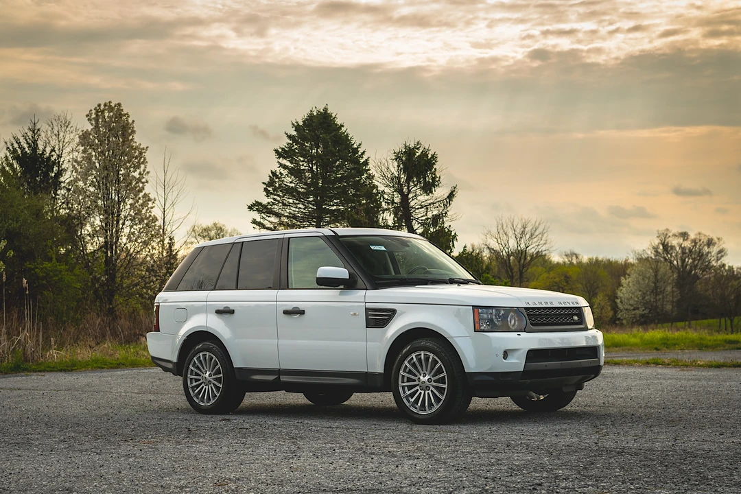 2011 Land Rover Range Rover L322 - Image 13 of 31