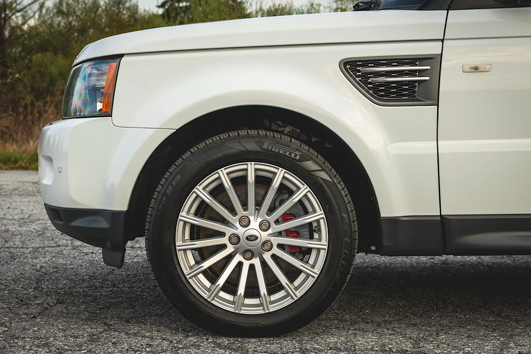 2011 Land Rover Range Rover L322 - Image 25 of 31