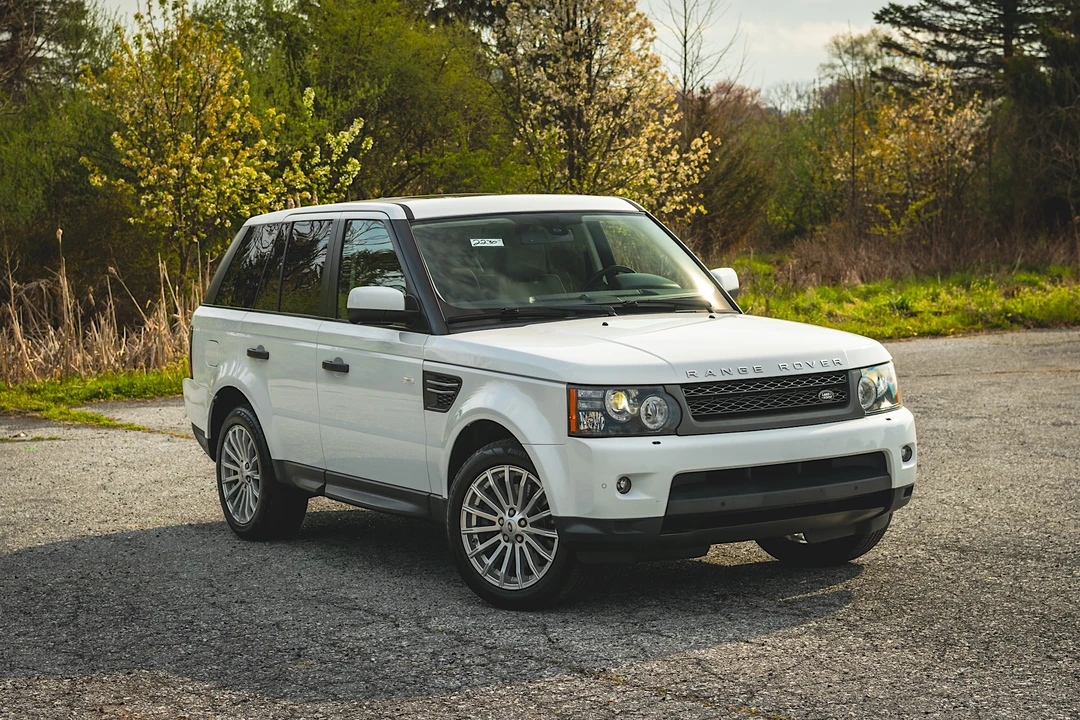 2011 Land Rover Range Rover L322 - Image 2 of 31
