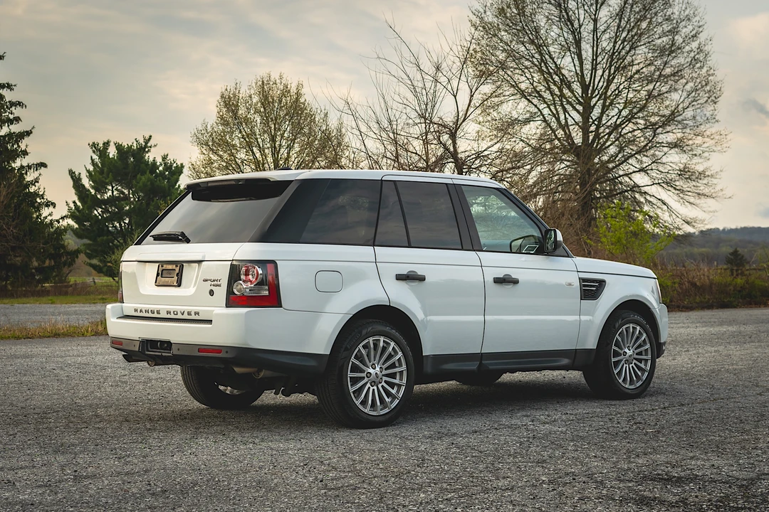 2011 Land Rover Range Rover L322 - Image 12 of 31