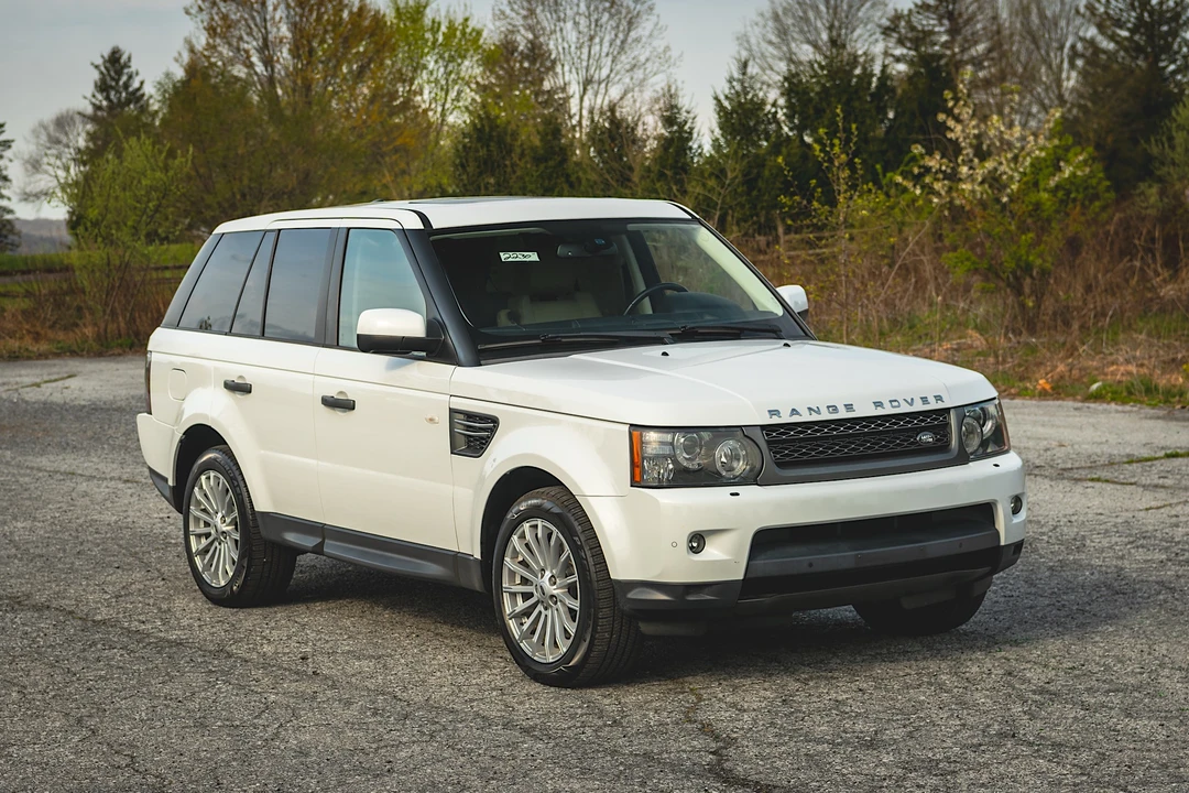 2011 Land Rover Range Rover L322 - Image 3 of 31