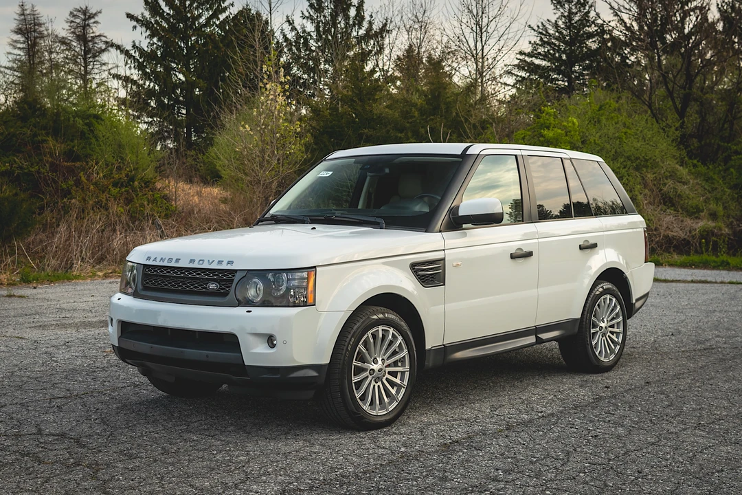 2011 Land Rover Range Rover L322 - Image 5 of 31