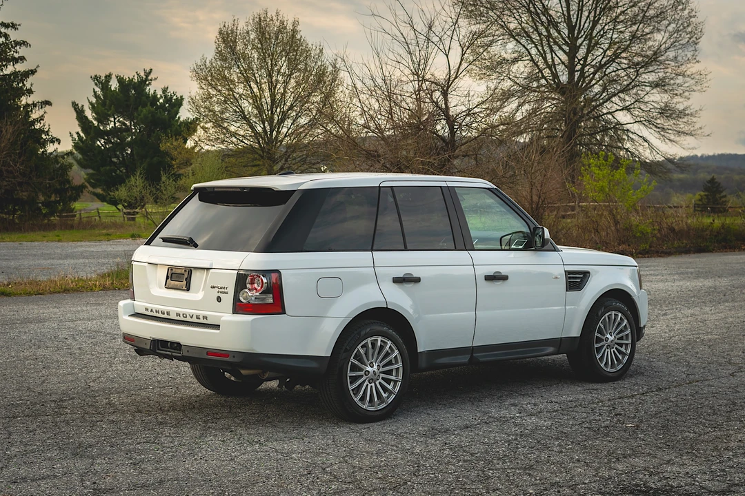 2011 Land Rover Range Rover L322 - Image 24 of 31