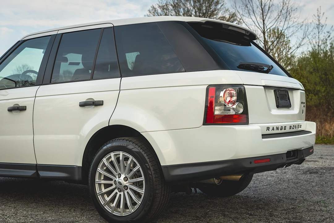 2011 Land Rover Range Rover L322 - Image 29 of 31
