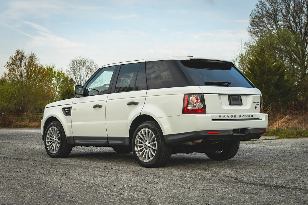 2011 Land Rover Range Rover L322 - Image 17 of 31