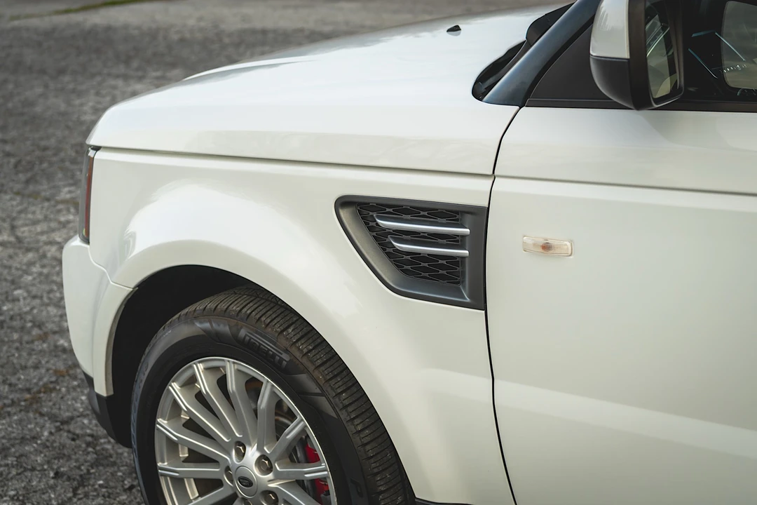 2011 Land Rover Range Rover L322 - Image 28 of 31