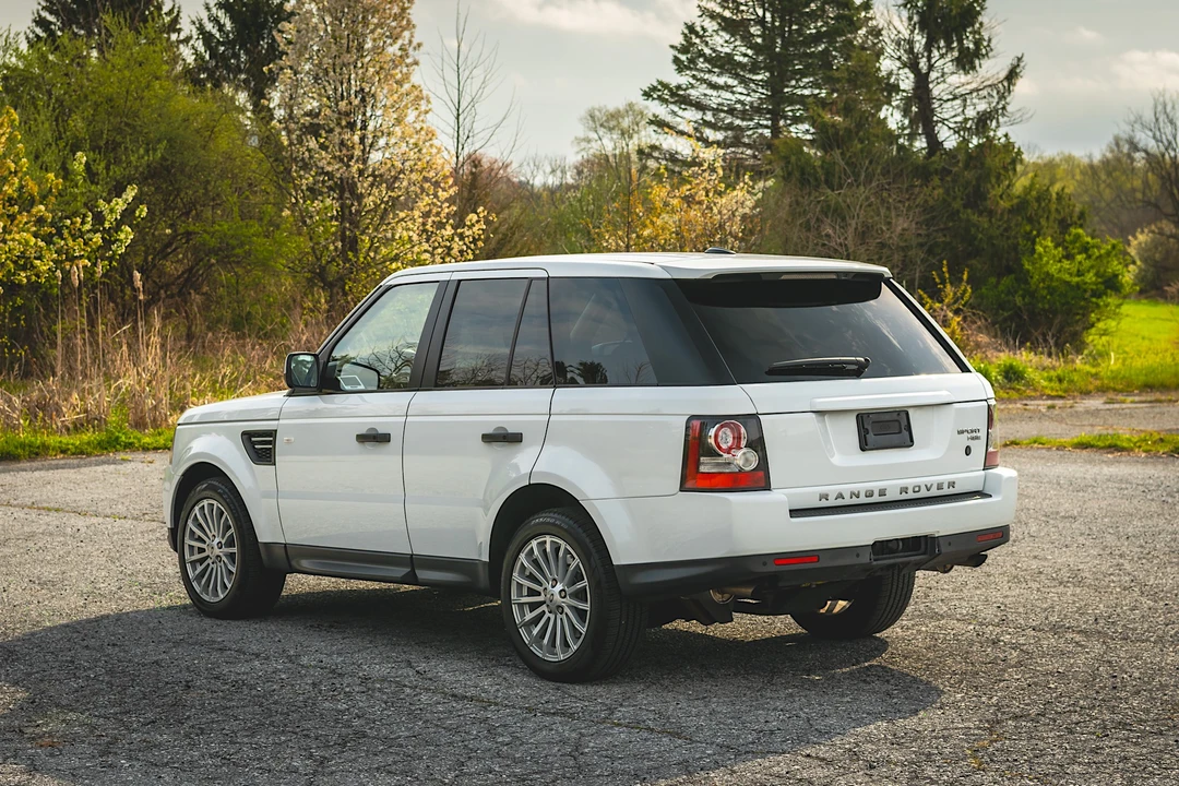 2011 Land Rover Range Rover L322 - Image 9 of 31